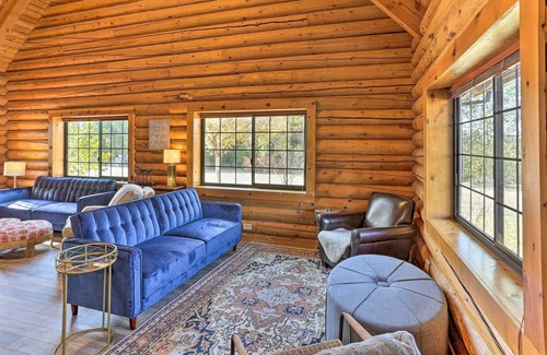 Cottonwood Cabin | Wine Lover’s Retreat Located in Burnsini Vineyards