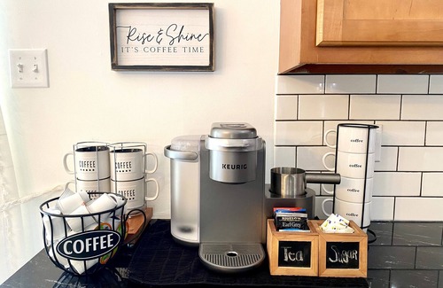 Sharpsburg House | Wine Weekend Getaway: Steps to Winery & Battlefield w/Mountain Views & Hot Tub!