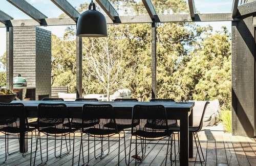 Red Hill South House | Winifred - Heart of the wine region.