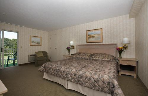 Misquamicut Hotel | Winnapaug Inn