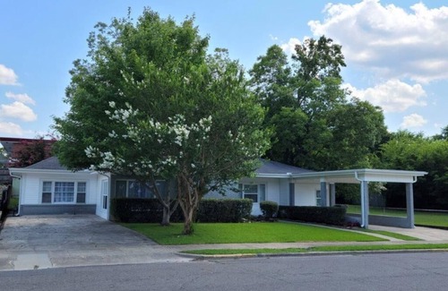 Hot Springs House | Winners Circle House Walk to Oaklawn Racing & Casino-4 Bedroom 4 Bath, Game Room