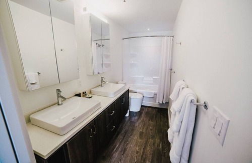 Tuxedo Apartment | Winnipeg - The Spot 785 3B2B
