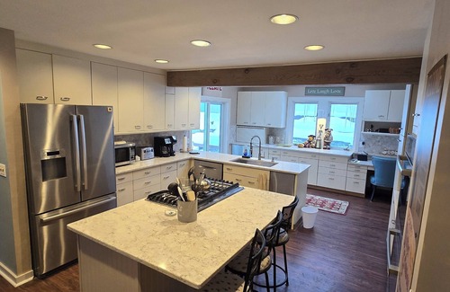 Wilmington House | Winter Retreat - Skiing and the town of Wilmington