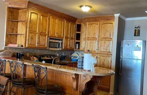 Puerto Penasco House | Winter Specials on Beachfront! 5 Bdrm 4 bath sleeps up to 18 in beds.
