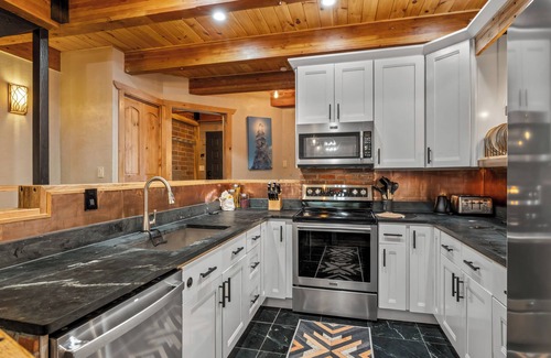 Steamboat Springs House | Winterwood 10 – Cozy, Modern Retreat by the Creek | 2BR + 3BA Near Thunderhead L