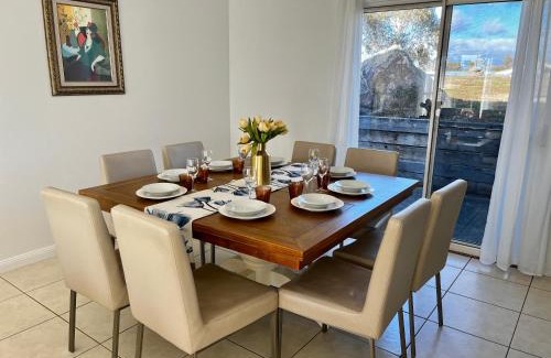 Moonbah House | Winterwood Lodge - 6mins Jindabyne Pets Allow Farm Stay-Swimming Pool Summer Only