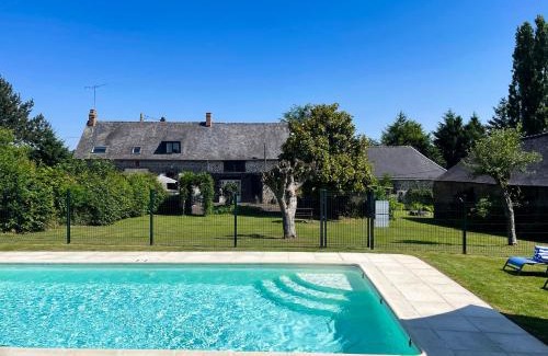 St Denis de Gastines House | Wisteria Gites