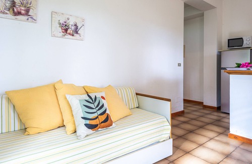 Capoliveri Apartment | With a terrace and garden immersed in nature - Apartment Wanna B