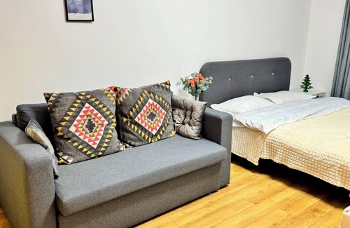Kazbegi Hotel | With a wonderful mountain view. New Gudauri, 50 meters from the ski slope.