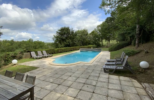 Bouzic House | With Heated Pool and Views, 15 km South of Sarlat