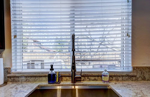 Windsor House | With Pool & Hot Tub, Beautifully Appointed 4BR Home!