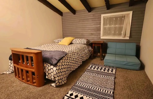 Ridge Manor Cabin | Withla RiverArt Cabin