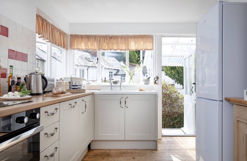 Beer Cottage | Withycombe is a beautifully presented dog-friendly terraced cottage for six guests