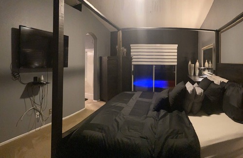 Bloomington House | Witts Carlton Resort like staycation!