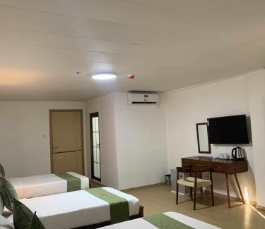 Maribago Hotel | Wjv Mia Hotel Maribago