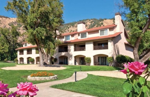 Nice Apartment | WMark Clear Lake 2BD