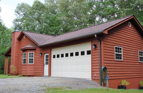 Murphy Cabin | Wodhaven - 2 Bedroom one level cabin