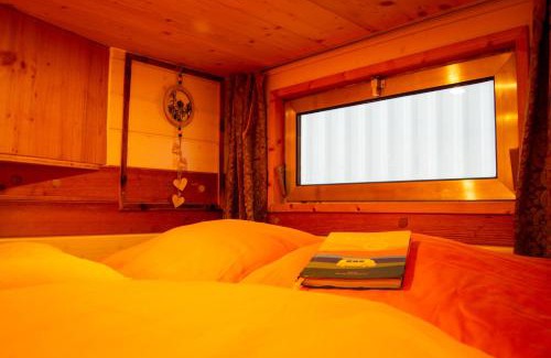 Glarus Apartment | Wohnen im Truck auf Rädern