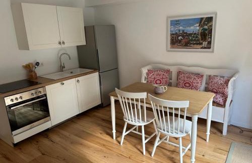 Starnberg Apartment | Wohnung mit Terrasse am Waldrand