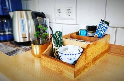 Dornumergrode Apartment | Wohnung Nord - Gästehaus Zur Alten Post