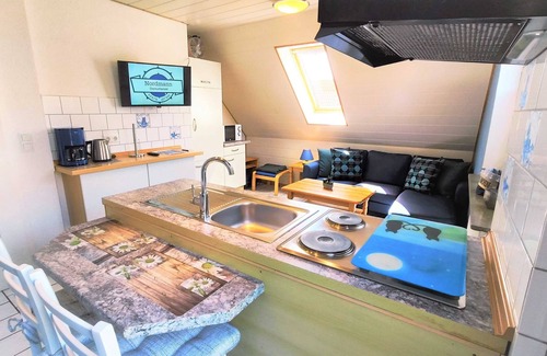 Dornumergrode Apartment | Wohnung Nord - Gästehaus Zur Alten Post