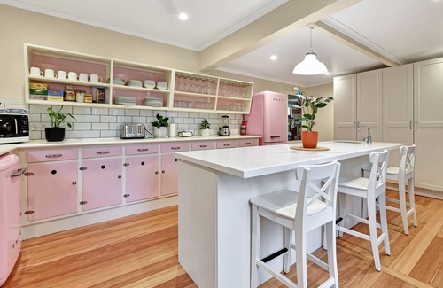 Wollombi House | Wollombi Cottage | Fresh & Refurbished | Walk to the Village