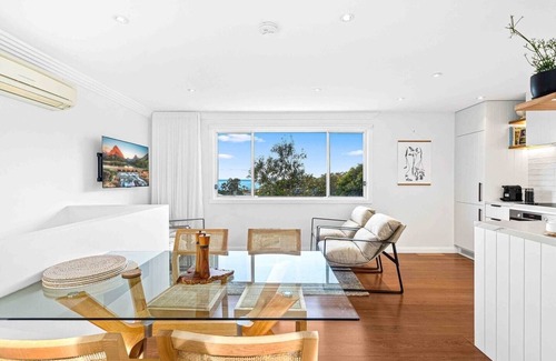 Wombarra Cottage | Wombarra Luxe Cottage - Five Minute Walk to the Beach