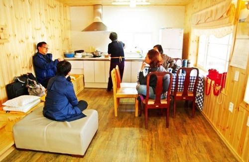 Bongpyeong House | "WON" Suite Liun Pine Tree Cabin