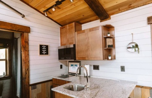 Cottonwood Apartment | Wonder at Tiny Camp Cottonwood
