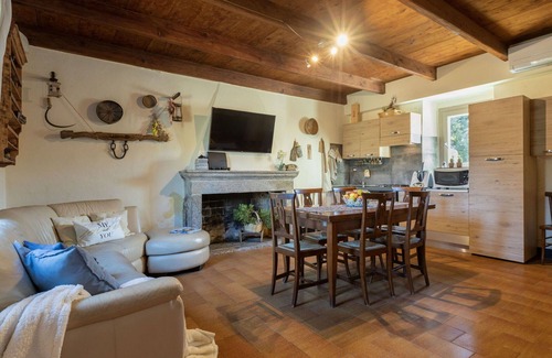 Sant'Antonio di Gallura Villa | Wonderful private villa for 8 guests with private pool, A/C, WIFI, TV, patio and pets allowed