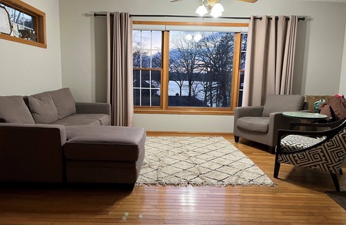 Solon Mills House | Wonder Lake Sanctuary