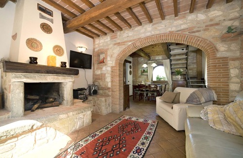 Montopoli in Val d'Arno Villa | Wonderful private villa for 5 people with A/C, WIFI, private pool, TV, patio and panoramic view