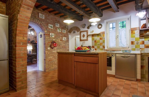 Montopoli in Val d'Arno Villa | Wonderful private villa for 9 guests with private pool, WIFI, TV, patio and pets allowed