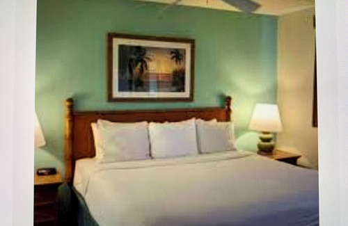 Kihei Resort | Wonderful 2-bedroom in Kihei with AC, WiFi, kitchen, fitness room, pool and more