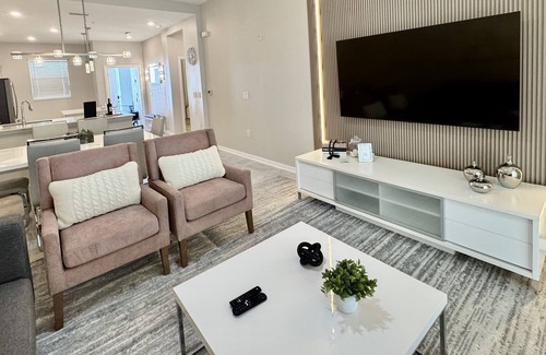 Kissimmee Condo | Wonderful 2 BR close to Disney Storey Lake