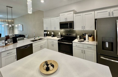 Kissimmee Condo | Wonderful 2 BR close to Disney Storey Lake