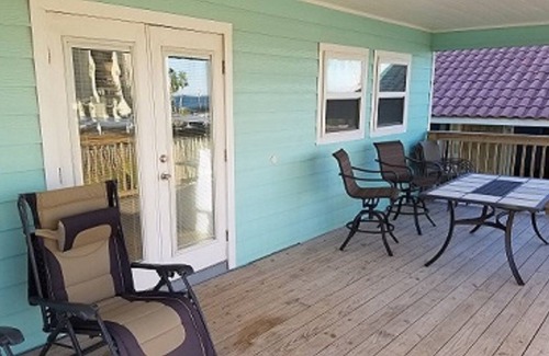 North Beach House | Wonderful 3/2 House on Corpus Christi Beach right next to everything!