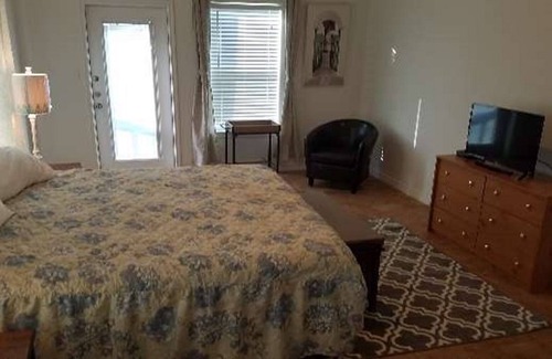 North Beach House | Wonderful 3/2 House on Corpus Christi Beach right next to everything!