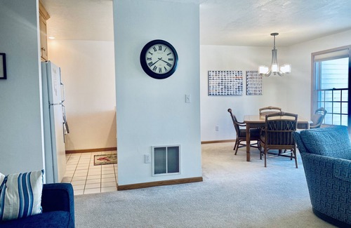 Eames Farm Condo | Wonderful 3 bdrm 3 bath condo w great views & tons to do! Brand new Central AC!