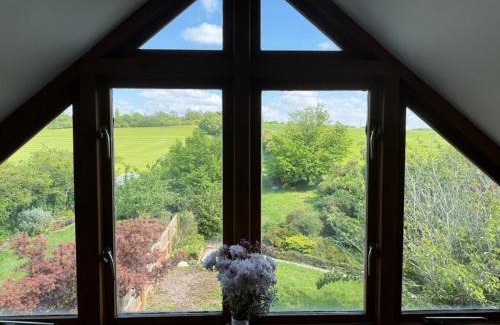 Cambridge House | Wonderful 3 Bed House with Garden nr City Centre