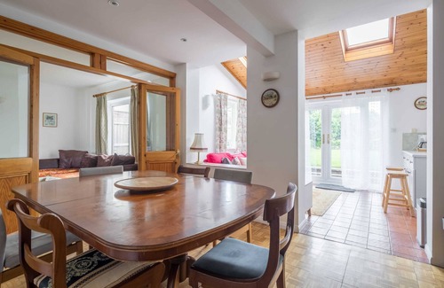 Cambridge House | Wonderful 4 Bed House with Garden nr City Centre