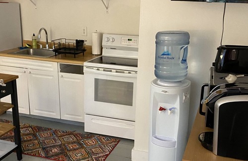 Guilford Apartment | Wonderful apartment ! Great location ! 2 blocks to restaurants and stores