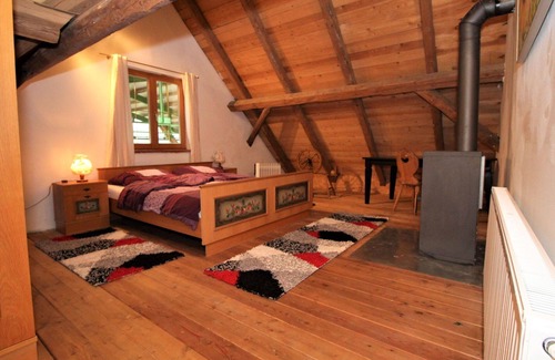 Neustift bei Gussing House | Wonderful private villa for 5 guests with WIFI, TV, terrace, pets allowed and parking