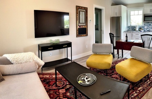 Gillespie Park Apartment | Wonderful Guest Quarters in downtown Sarasota!