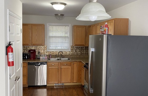 Fuquay-Varina House | Wonderful Home 5 min. from Shopping and Dining.