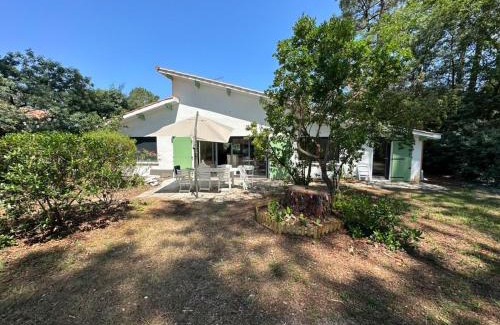 Lacanau House | Wonderful house on the lake with idyllic lake views
