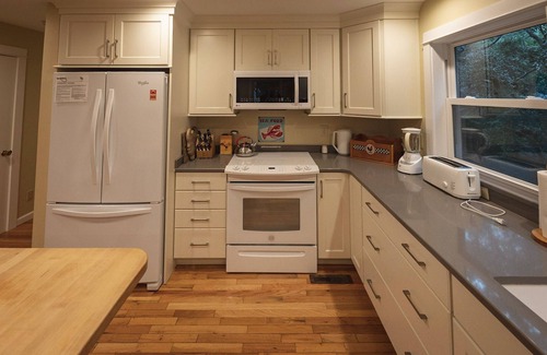 Duck House | Wonderful house short walk to ocean,community pool, Celebrate The Simple Life!