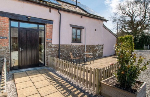 Sheepwash House | Wonderful private villa for 2 people with WIFI, TV, patio, panoramic view and parking