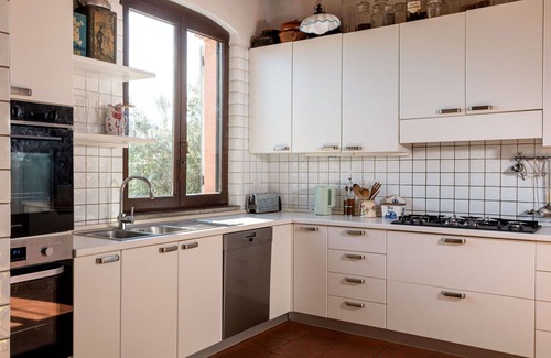 Massa Marittima Villa | Wonderful private villa with WIFI, A/C, private pool, TV, patio, pets allowed and panoramic view