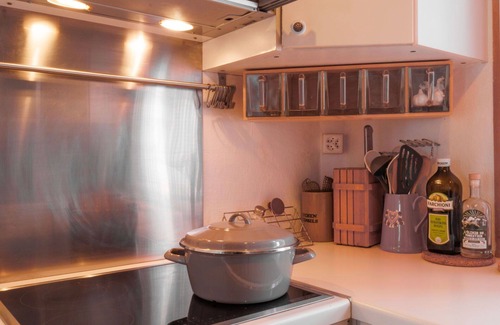 Champoussin House | Wonderful private villa for 7 guests with WIFI, TV and terrace